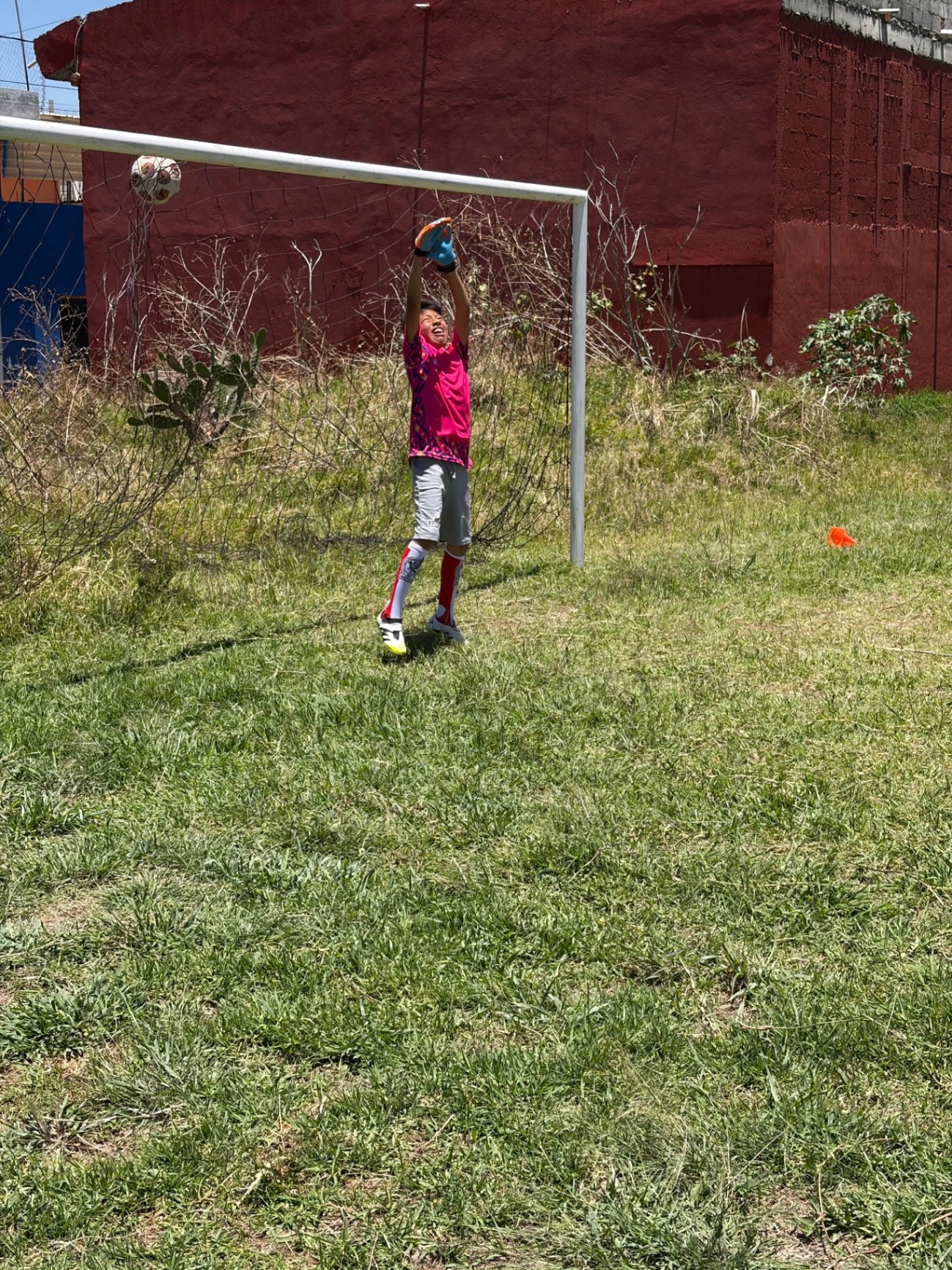Entrenamiento de portero — atajada alta